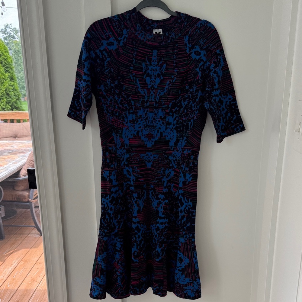Missoni Blue and Black Patterned Short-Sleeve Fit-and-Flare Dress size 46 - Picture 6 of 12